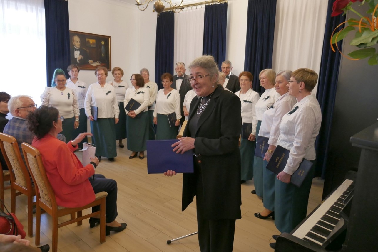Występ chóru Vox Universum i dyrygent Marzena Graczyk