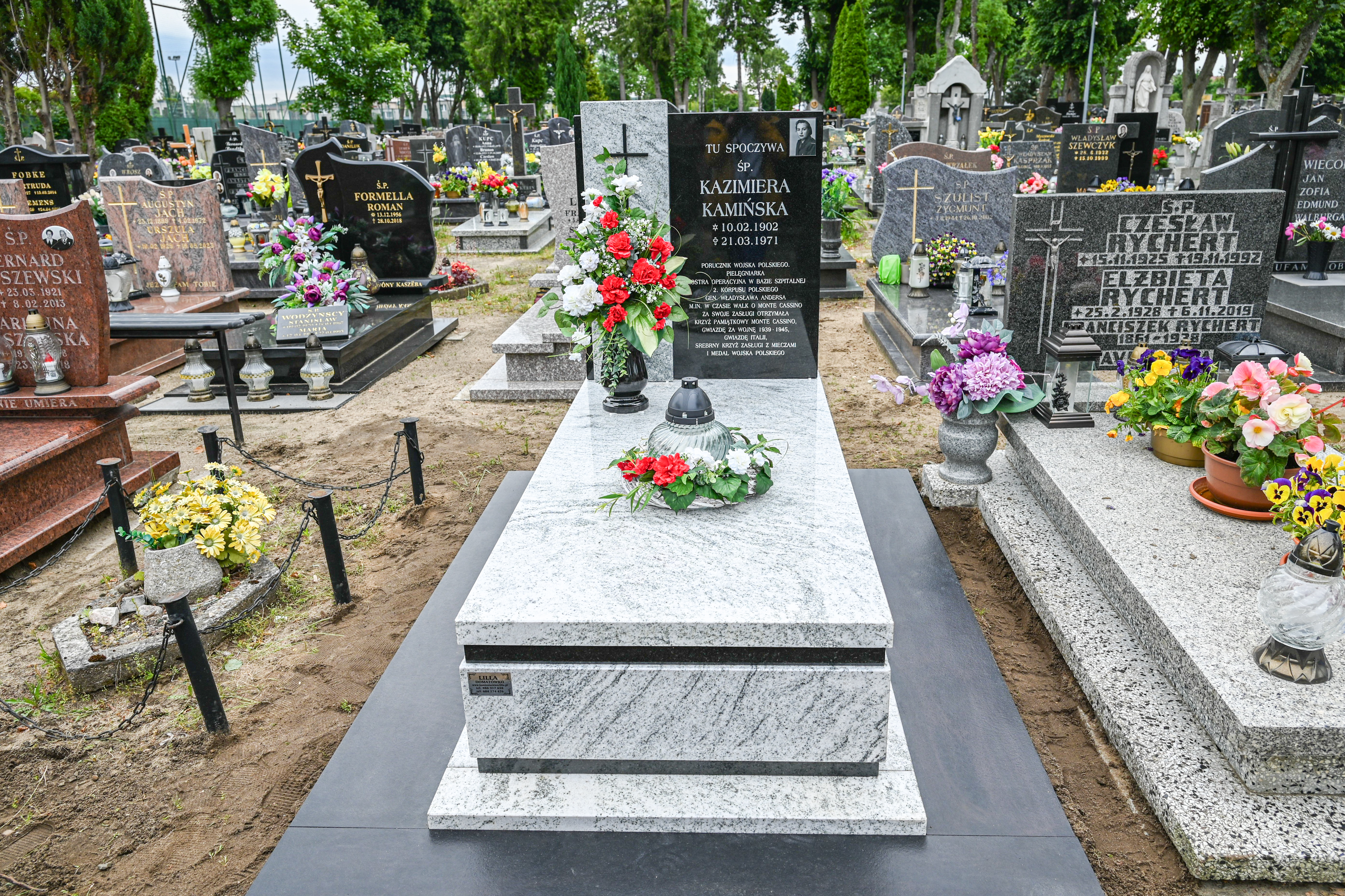Grób Kazimiery Kamińskiej po gruntownej renowacji, która zakończyła się 10 czerwca