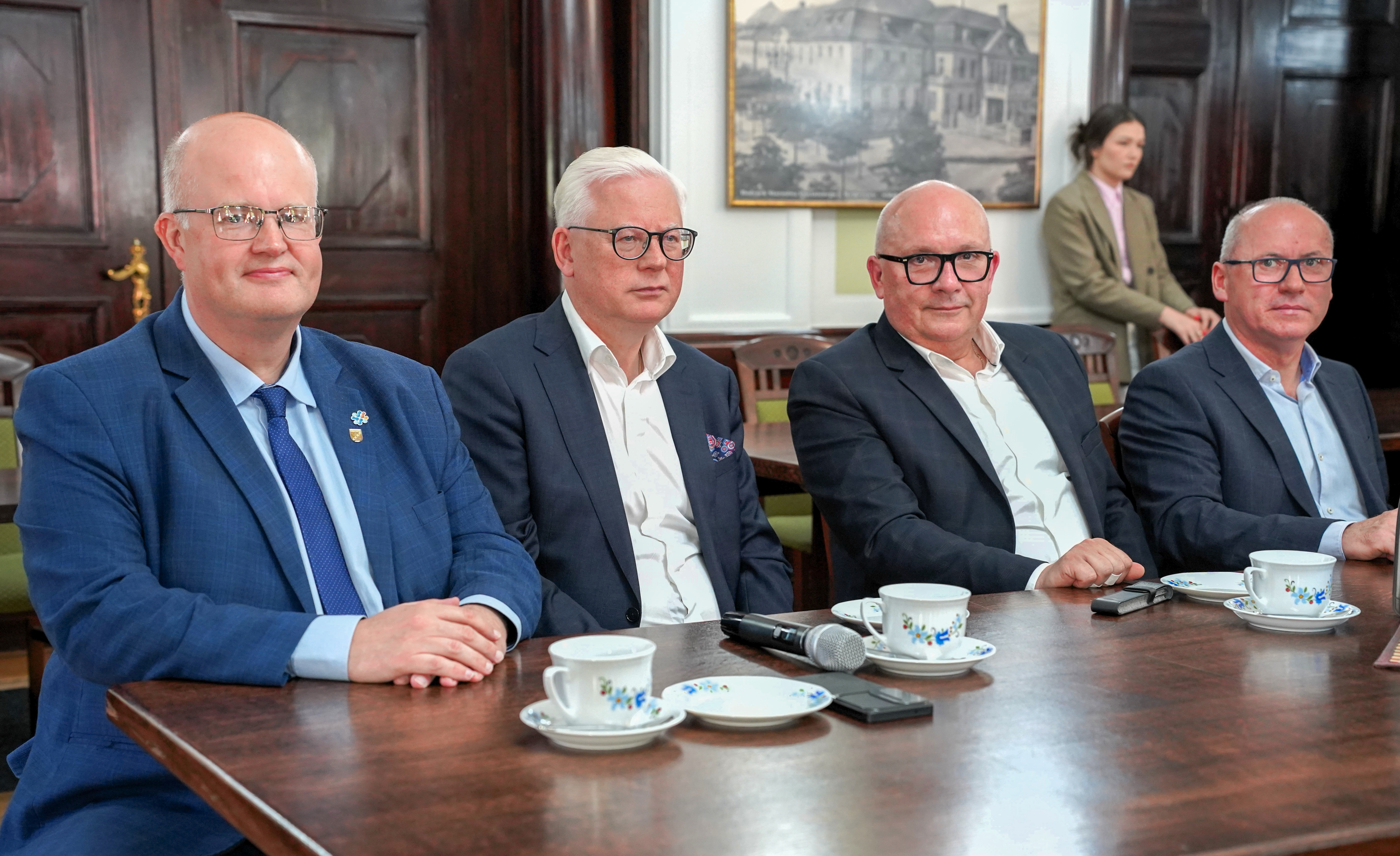 Starostwo Powiatowe w Wejherowie reprezentowali starosta Marcin Kaczmarek i wicestarosta Witold Reclaf, a Rumię pełnomocnik burmistrza ds. społecznych Piotr Wittbrodt. Fot. Starostwo Powiatowe w Wejherowie