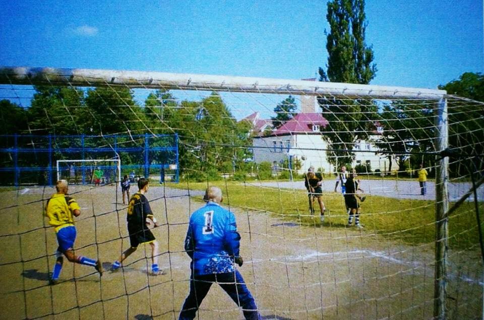 Turniej piątek piłkarskich na starym boisku osiedlowym przy ul. Sabata, fot. z archiwów Zagórzaka