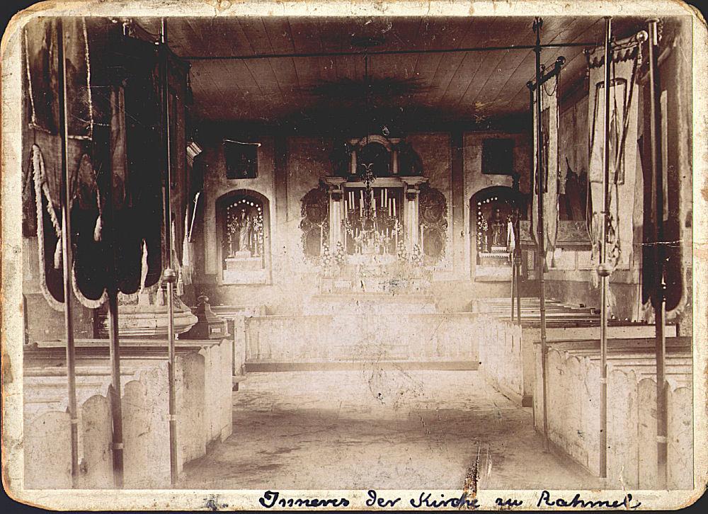 Wnętrze cysterskiego kościoła przy ul. Kościelnej na pruskiej pocztówce, zbiory Ludwika Bacha