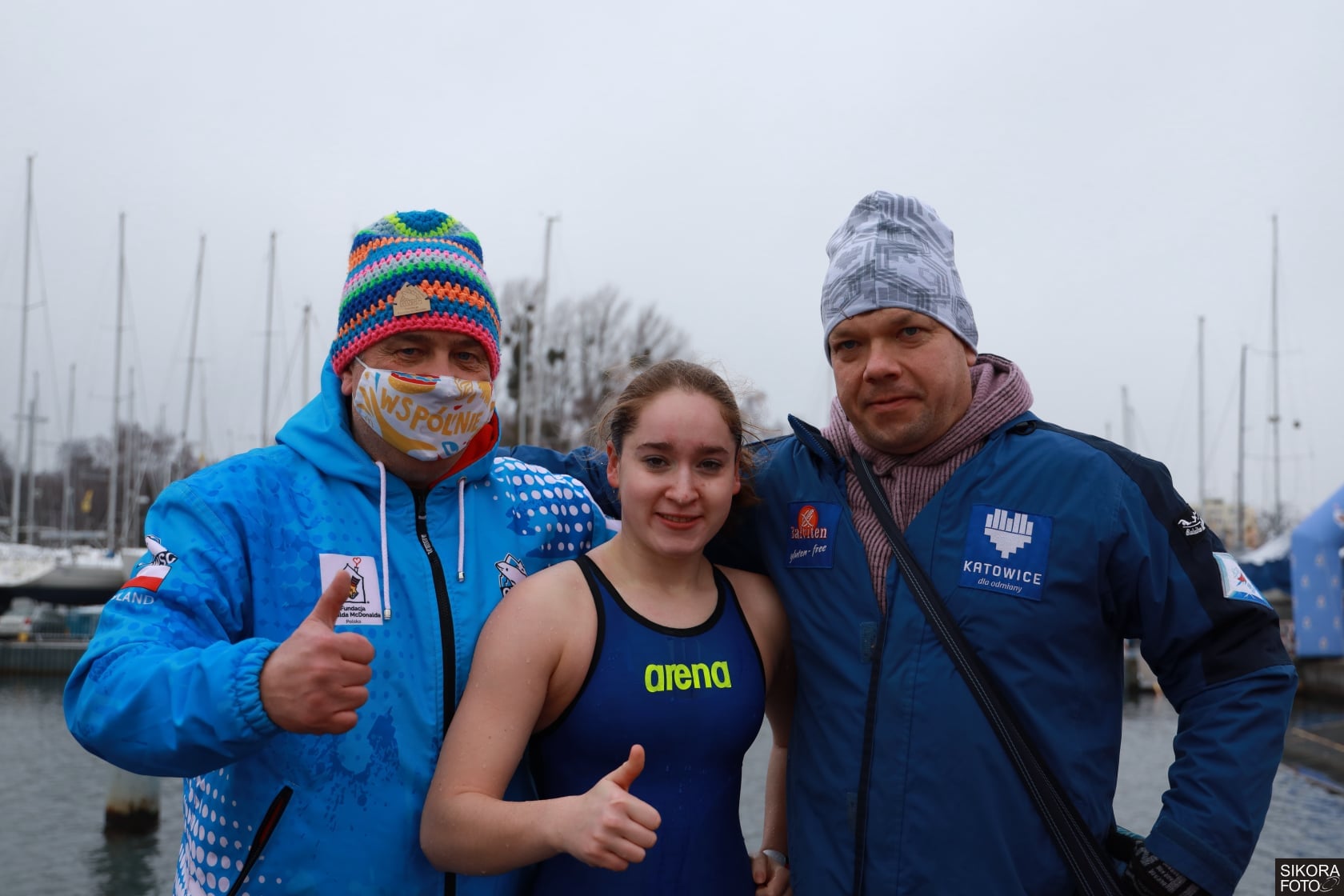 Karolina Szalast, nastolatka z Rumi, zdobyła cztery złote medale podczas Gdynia Winter Swimming Cup, źródło: Facebook