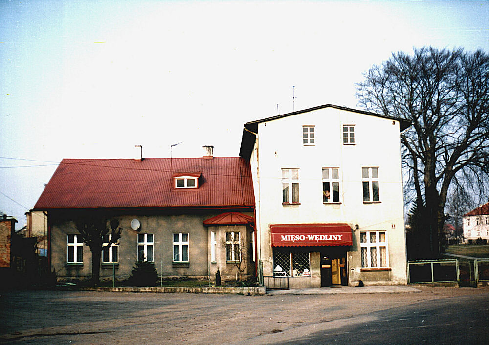 Dom Klawikowskich przy pl. Kaszubskim, stan na rok 1996, zrodlo rumia.edu