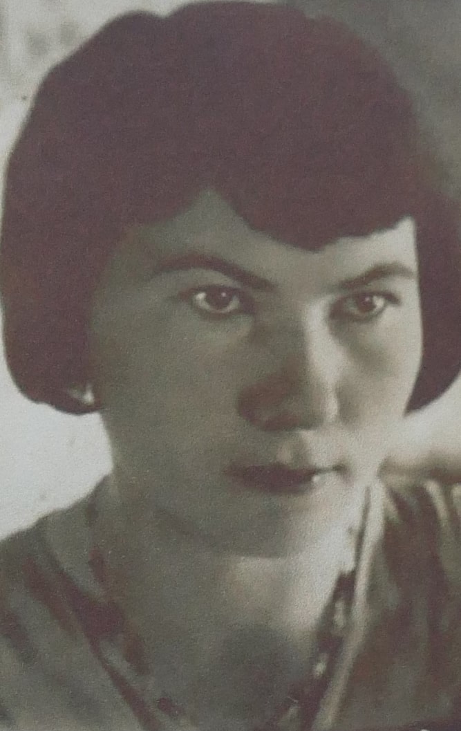 Wanda Dolińska –  mama Andrzeja