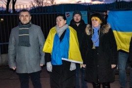 Przedstawiciele władz Rumi uczestniczący w wiecu solidarności z Ukrainą