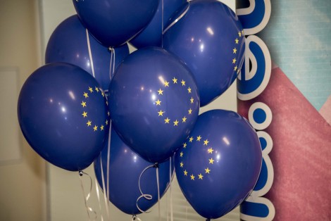 Balony z symbolami UE