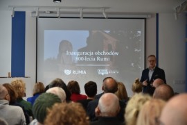 Konferencja zapowiadająca 800-lecie Rumi, prowadzona przez Dariusza Rybackiego