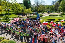 Uczestnicy wspólnego odśpiewywania hymnów