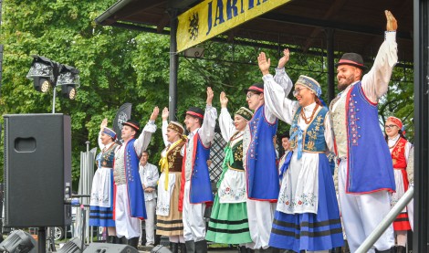 Występ Kaszubskiego Zespołu Pieśni i Tańca „Przodkowianie”