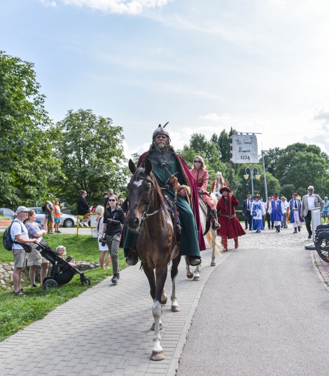 Rekonstruktor odgrywający księcia Świętopełka