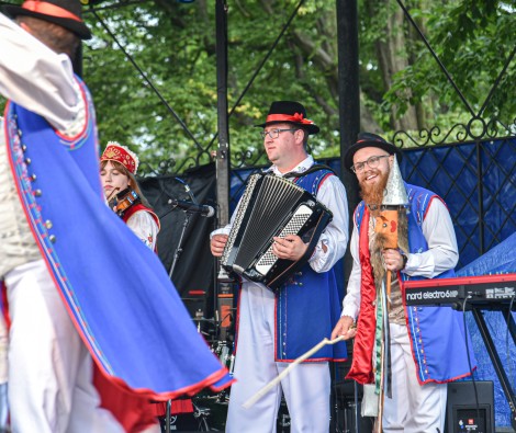 Występ Kaszubskiego Zespołu Pieśni i Tańca „Przodkowianie”