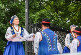 Występ Kaszubskiego Zespołu Pieśni i Tańca „Przodkowianie”