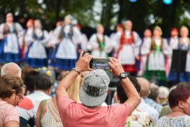 Występ Kaszubskiego Zespołu Pieśni i Tańca „Przodkowianie”