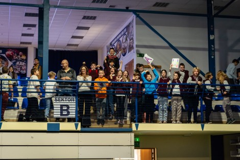 Wyróżniona ekipa kibiców podczas turnieju dla szkół