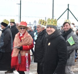 Burmistrz Michał Pasieczny podczas Orszaku Trzech Króli