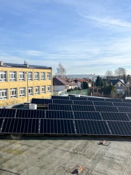 Instalacja będącą częścią systemu sterowania ciepłem i energią elektryczną