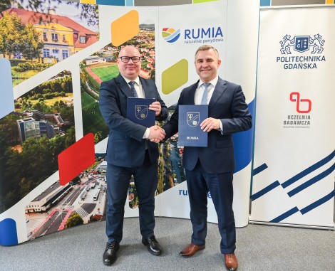 Porozumienie podpisywali rektor Politechniki Gdańskiej prof. Krzysztof Wilde oraz burmistrz Michał Pasieczny