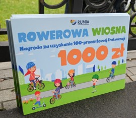 Bon na 1000 zł otrzymało 10 wylosowanych uczestników, którzy nie opuścili ani jednego dnia „Rowerowej Wiosny”