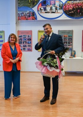 Jolanta Król i sekretarz miasta Marcin Kurkowski