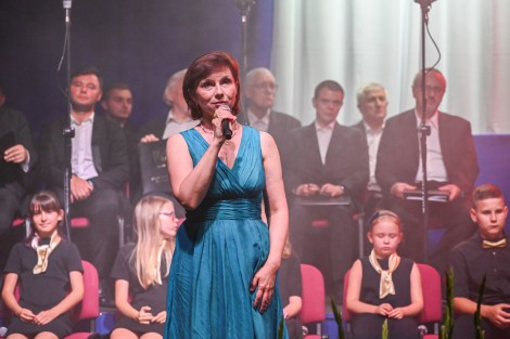 Koncert powstańcy w hali MOSiR-u