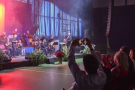 Koncert powstańcy w hali MOSiR-u
