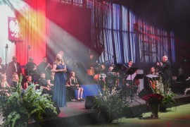 Koncert powstańcy w hali MOSiR-u