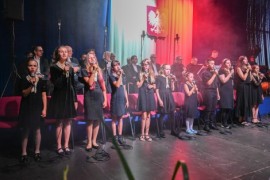 Koncert powstańcy w hali MOSiR-u