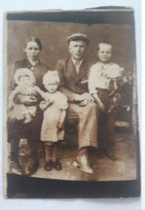 Zdjęcie z rodzinnego archiwum Kułakowskich – dziadkowie ze strony mamy p. Mikołaja.