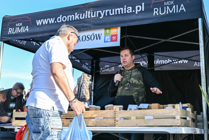 „Skupowali głosy” na targowisku