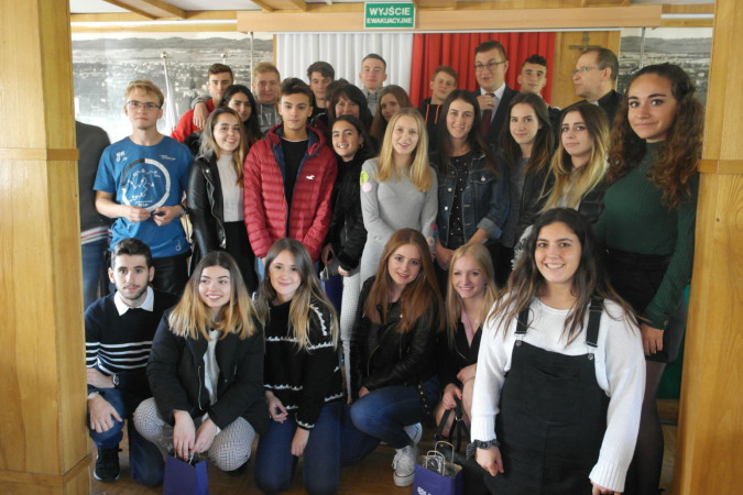 Młodzi Baskowie odwiedzili liceum salezjańskie