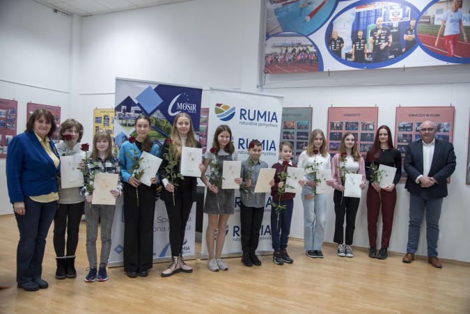 Ponad 70 sportowców docenionych przez burmistrza Rumi
