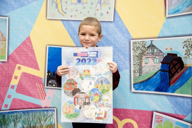 Dzieci napisały bajki o Rumi i zilustrowały miejski kalendarz