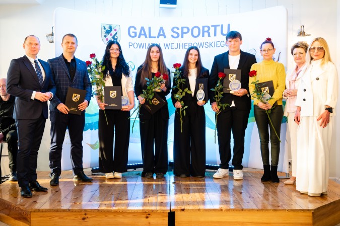 Sportowcy i trenerzy z Rumi docenieni na Powiatowej Gali Sportu