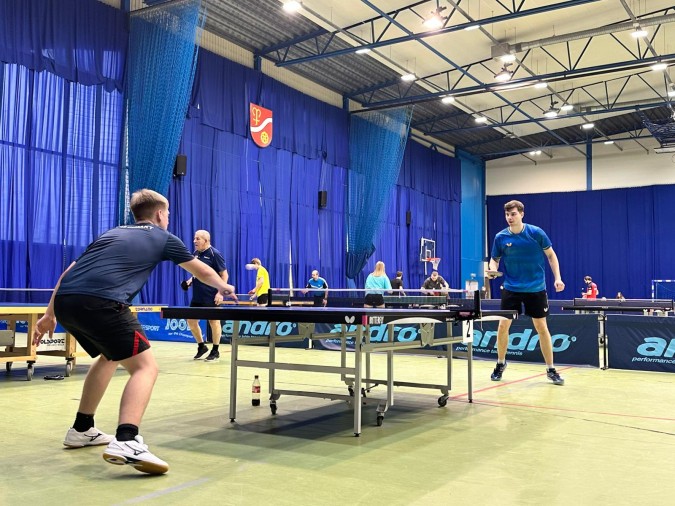 Urodziny przy stole… tenisowym