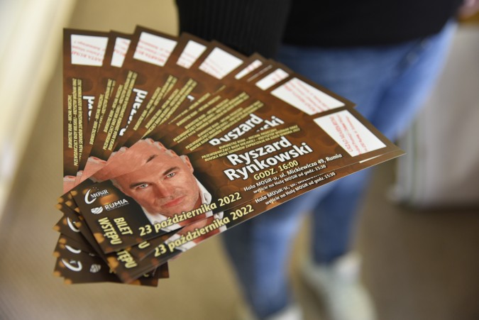 Bezpłatne bilety dla rumskich seniorów na koncert Ryszarda Rynkowskiego
