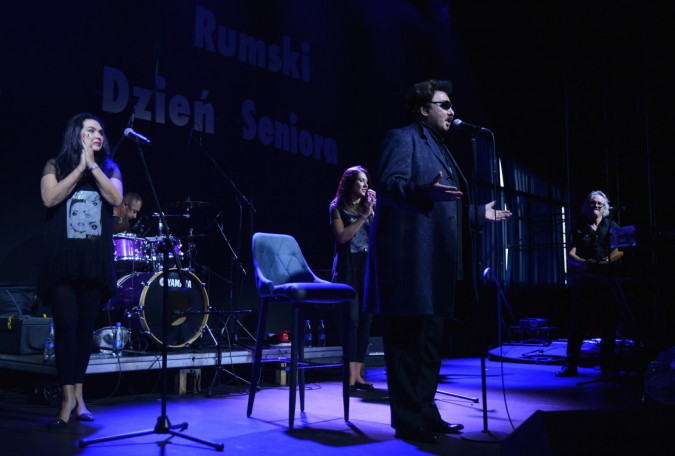 Krzysztof Krawczyk wystąpił dla rumskich seniorów