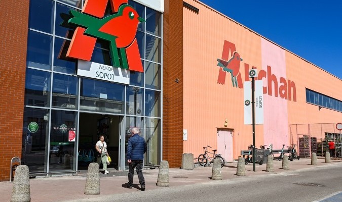 Dwa obiekty handlowe, dwie historie i miliony klientów