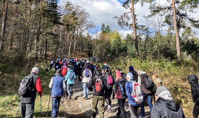  Otworzyli sezon leśnych wycieczek