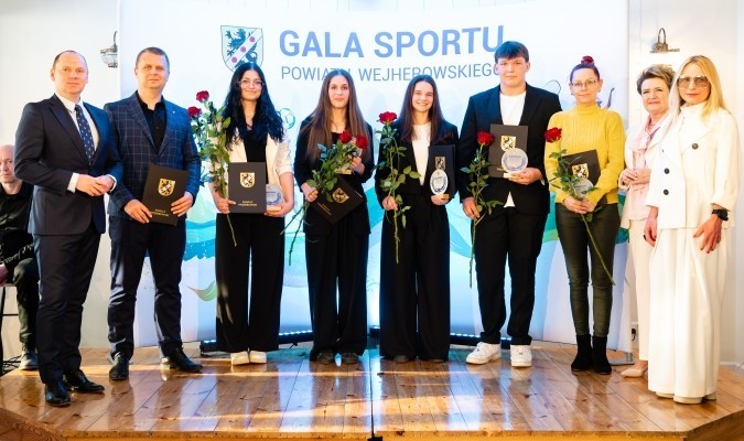 Sportowcy i trenerzy z Rumi docenieni na Powiatowej Gali Sportu
