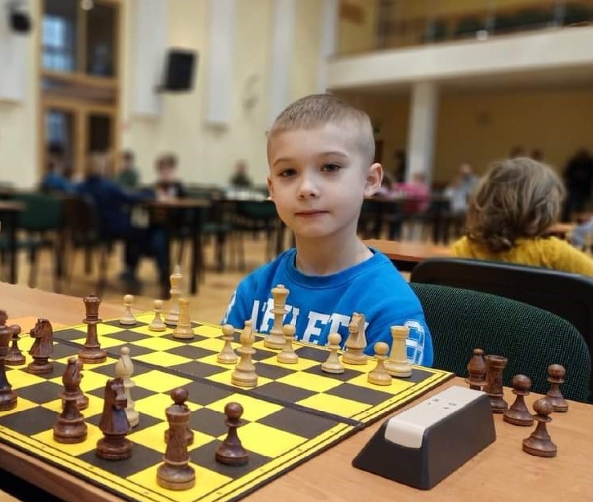 Borys Czerwonko, 7-letni uczeń Szkoły Podstawowej nr 9 w Rumi, który zakochał się w szachach